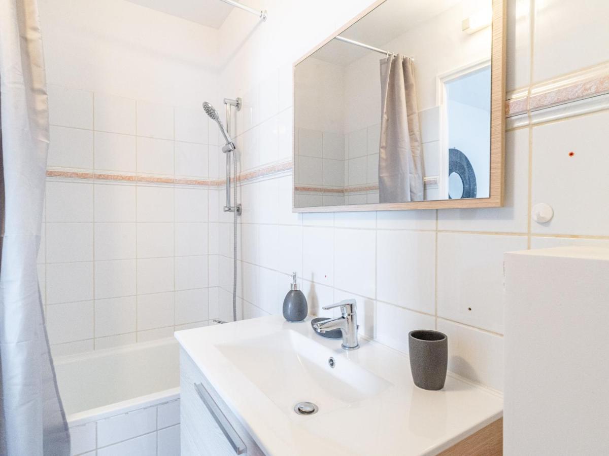 Le Guindy Apartment Treguier Ngoại thất bức ảnh